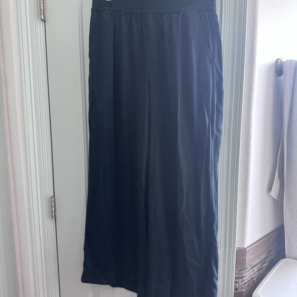 Elegant Black Women's Skirt